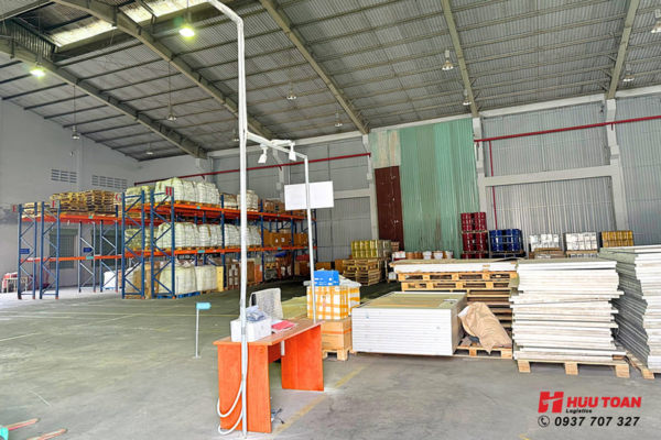 Thuê kho 300m2 1
