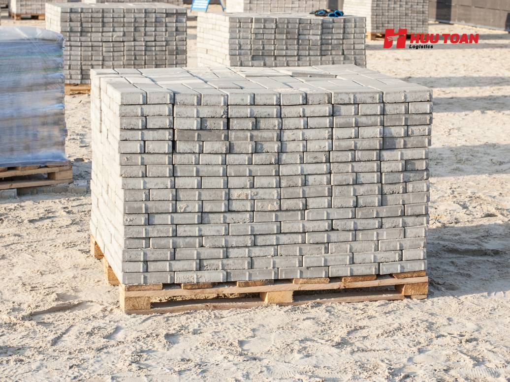 Thuê pallet gỗ tiết kiệm cho ngành sản xuất, F&B, điện máy, nội thất và logistics Thuê pallet gỗ tiết kiệm cho ngành sản xuất, F&B, điện máy, nội thất và logistics