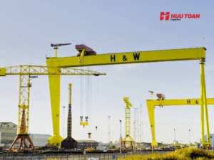 Phân loại thiết bị xếp dỡ container theo chức năng vận hành và quy mô sử dụng trong cảng – kho logistics