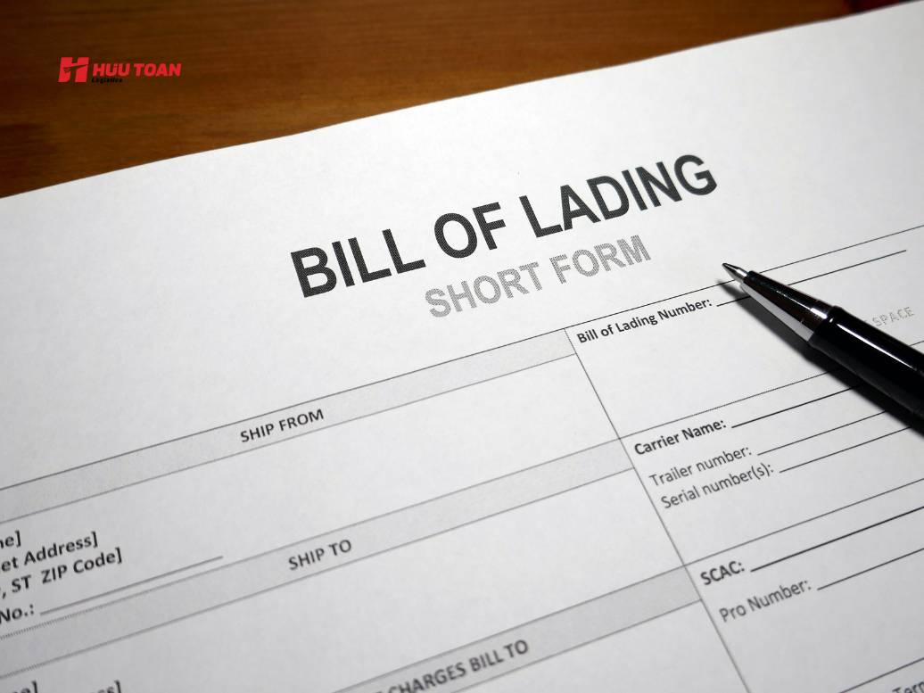 Chức năng của vận đơn đường biển và những vấn đề phát sinh trong thực tế vận hành Chức năng cốt lõi của vận đơn đường biển trong việc kiểm soát hàng hóa và đảm bảo quy trình giao nhận diễn ra đúng thực tế vận hành