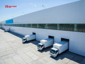 Sự khác biệt giữa chi phí thuê kho bãi hợp lý và chi phí thuê kho giá rẻ trong thực tế vận hành logistics