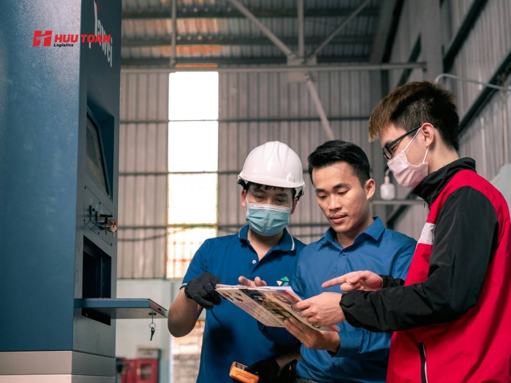 Vì sao nhu cầu cho thuê kho xưởng quận Tân Bình ngày càng tăng trong vận tải hàng hóa