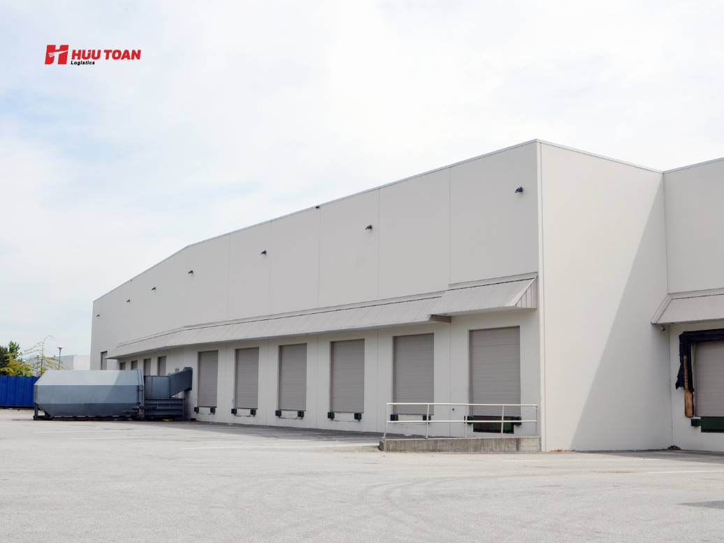 Vì sao nhu cầu cho thuê kho xưởng quận Tân Bình ngày càng tăng trong vận tải hàng hóa Vì sao doanh nghiệp vận tải ngày càng ưu tiên cho thuê kho xưởng quận Tân Bình trong hoạt động logistics nội thành