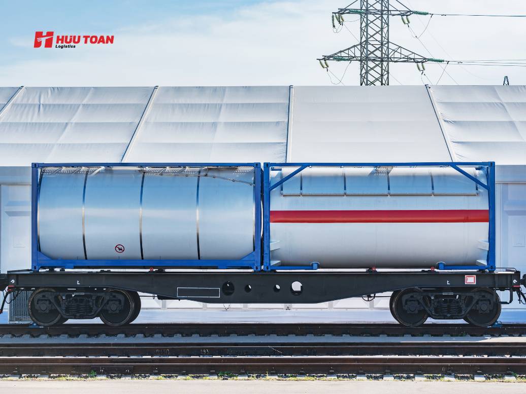 Kích thước container 40 feet cao bao nhiêu và chứa được những loại hàng nào Container 40 feet cao chứa được bao nhiêu hàng và cách ước tính sức chứa thực tế khi vận chuyển