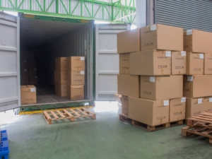 Dịch vụ đóng hàng vào container và quy trình xếp hàng an toàn