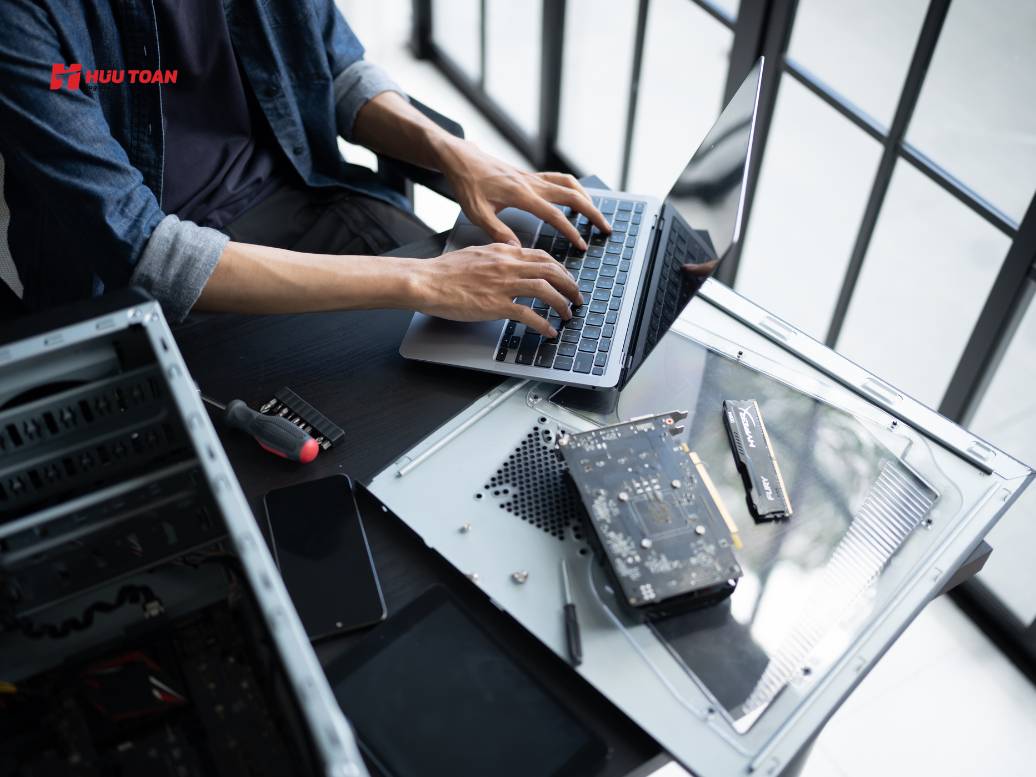 Mẫu nội quy ra vào kho lưu trữ cần có gì để hạn chế rủi ro vận hành? Quy định kiểm soát hàng hóa trong mẫu nội quy ra vào kho lưu trữ để hạn chế thất thoát và sai lệch chứng từ